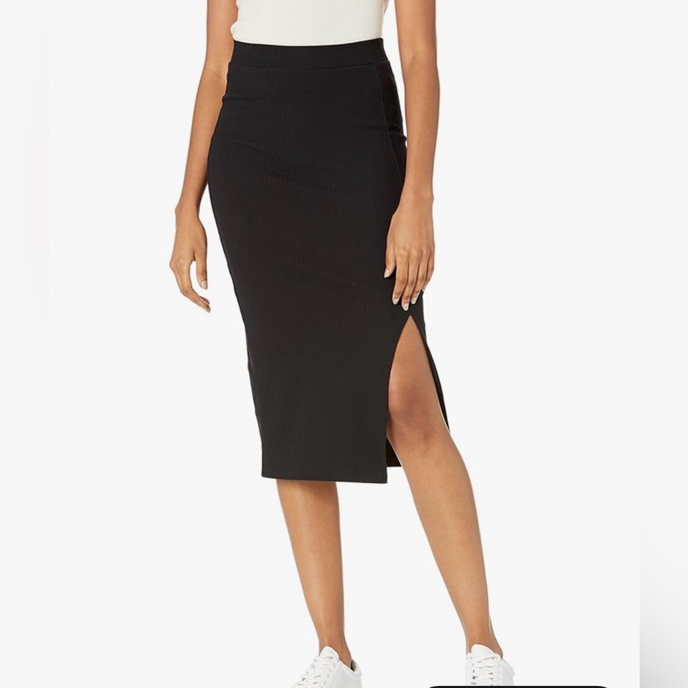 The Drop Black Ribbed Knit Midi Skirt – Size XS